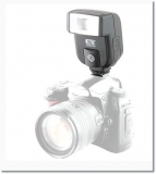  CY-20 Elektronický blesk (5600K)