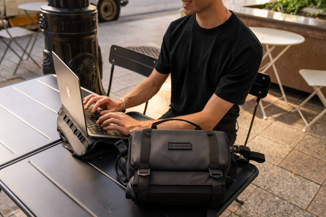 WANDRD ROGUE Sling 6L Black