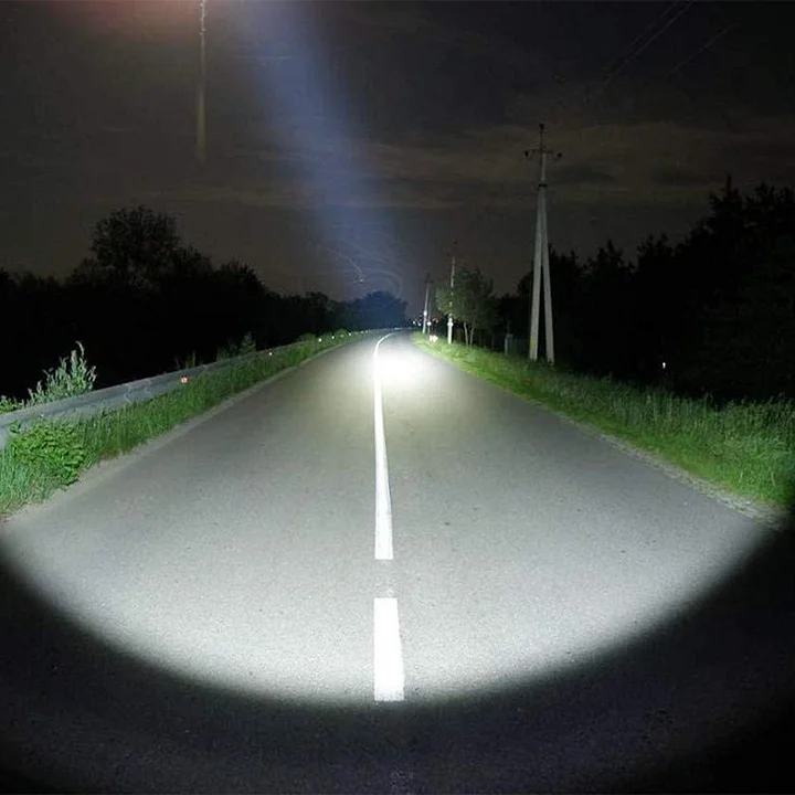 Taktická svítilna Sofirn C8G, 2000 lumenů, s akumulátorem
