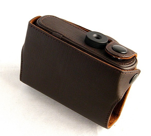 Kožené pouzdro pro Nikon J1 s objektivem 10 mm hnědé