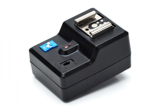 Univerzální bezdrátový odpalovač blesků s 3x přijímači iSHOOT PT-04