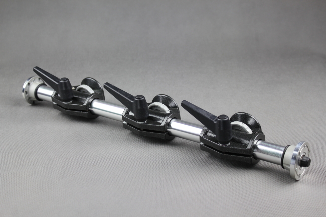 Stativová tyč s úchyty pro 4 hlavy