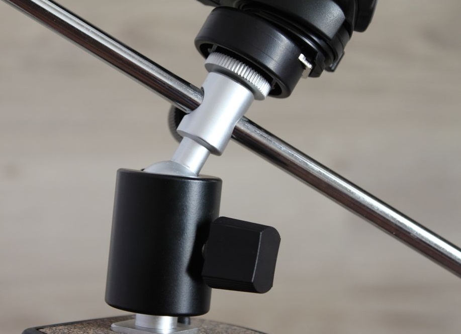 Držák blesku a deštníku s kulovou hlavou