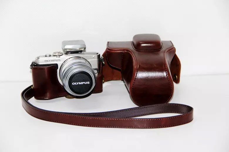 Kožené pouzdro pro OLYMPUS PEN E-PL6 tmavě hnědé
