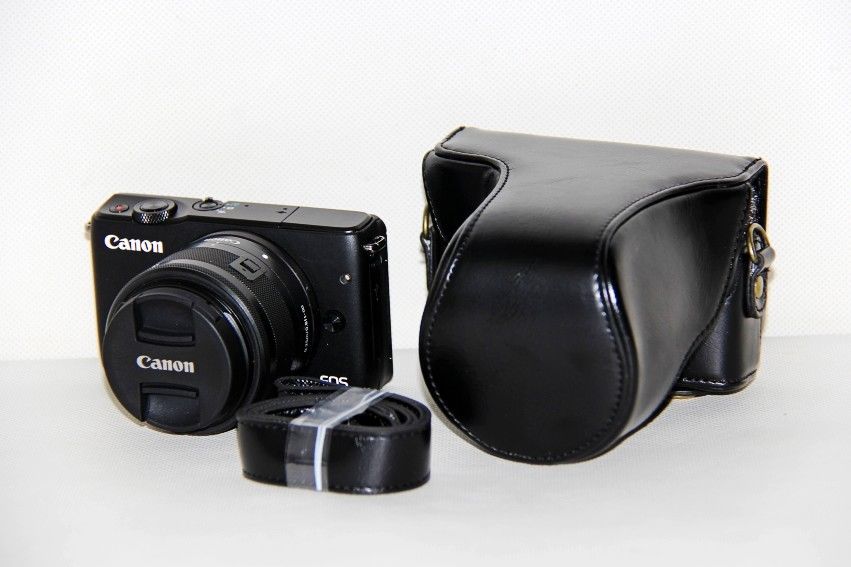 Kožené pouzdro pro Canon M100 černé