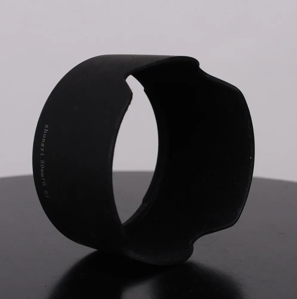 Sluneční clona pro MITAKON SPEEDMASTER 50MM F0.95