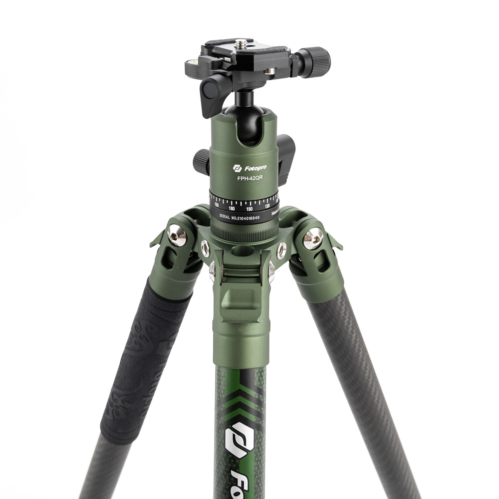 Cestovní lehký karbonový foto stativ Fotopro X-Aircross 2 Carbon Tripod Green