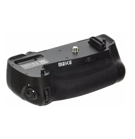 Bateriový grip Meike pro Nikon D750 se spouští 