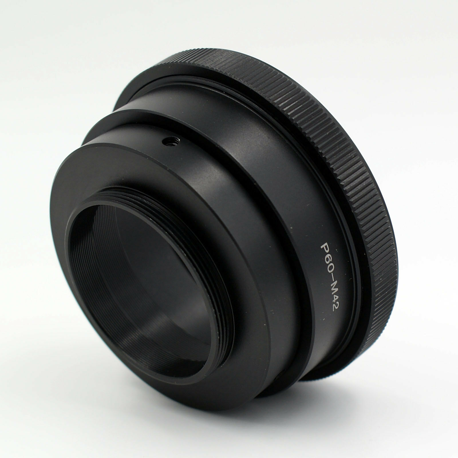 Adaptér / redukce z PENTACON SIX na M42