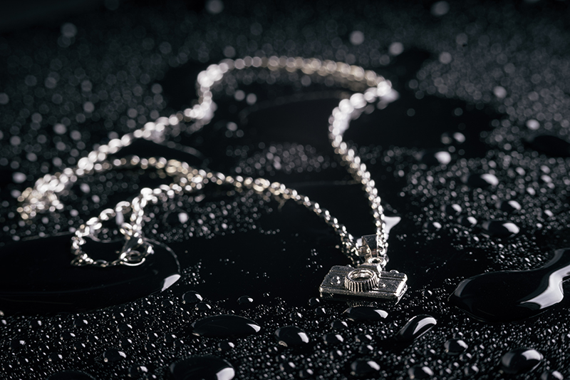 Přívěsek na krk fotoaparát decentní s řetízkem