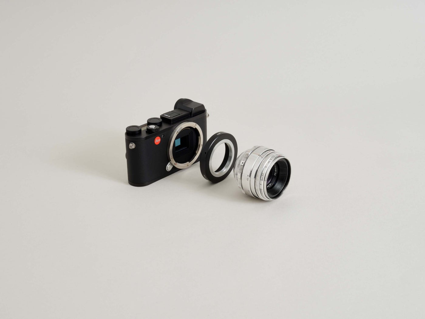 URTH Adaptér / redukce z M39 na Leica L