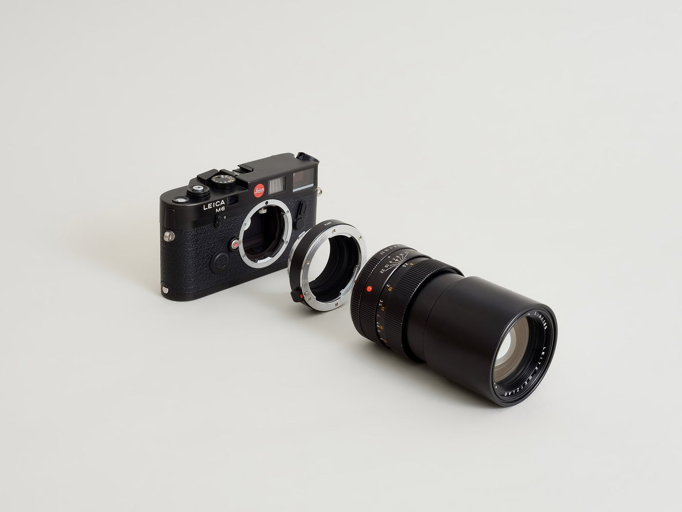 URTH Adaptér / redukce z Leica R na Leica M