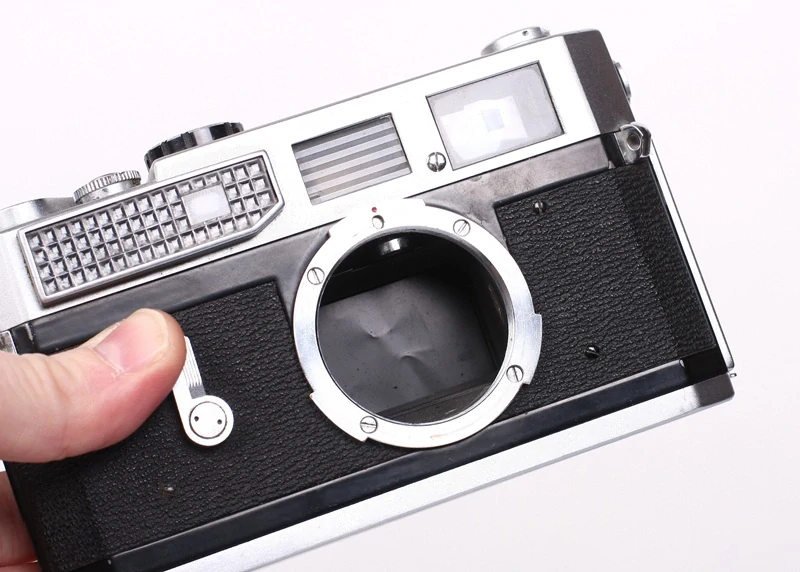 Canon model 7, dálkoměrný analogový fotoaparát, tělo