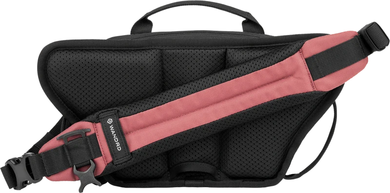 Fotobrašna WANDRD ROGUE Sling 4L Rhone Burgundy