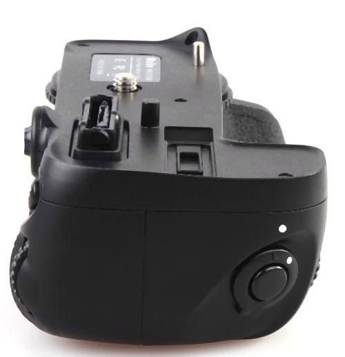 Bateriový grip Meike pro NIKON D7000 Battery grip ( MB-D11)