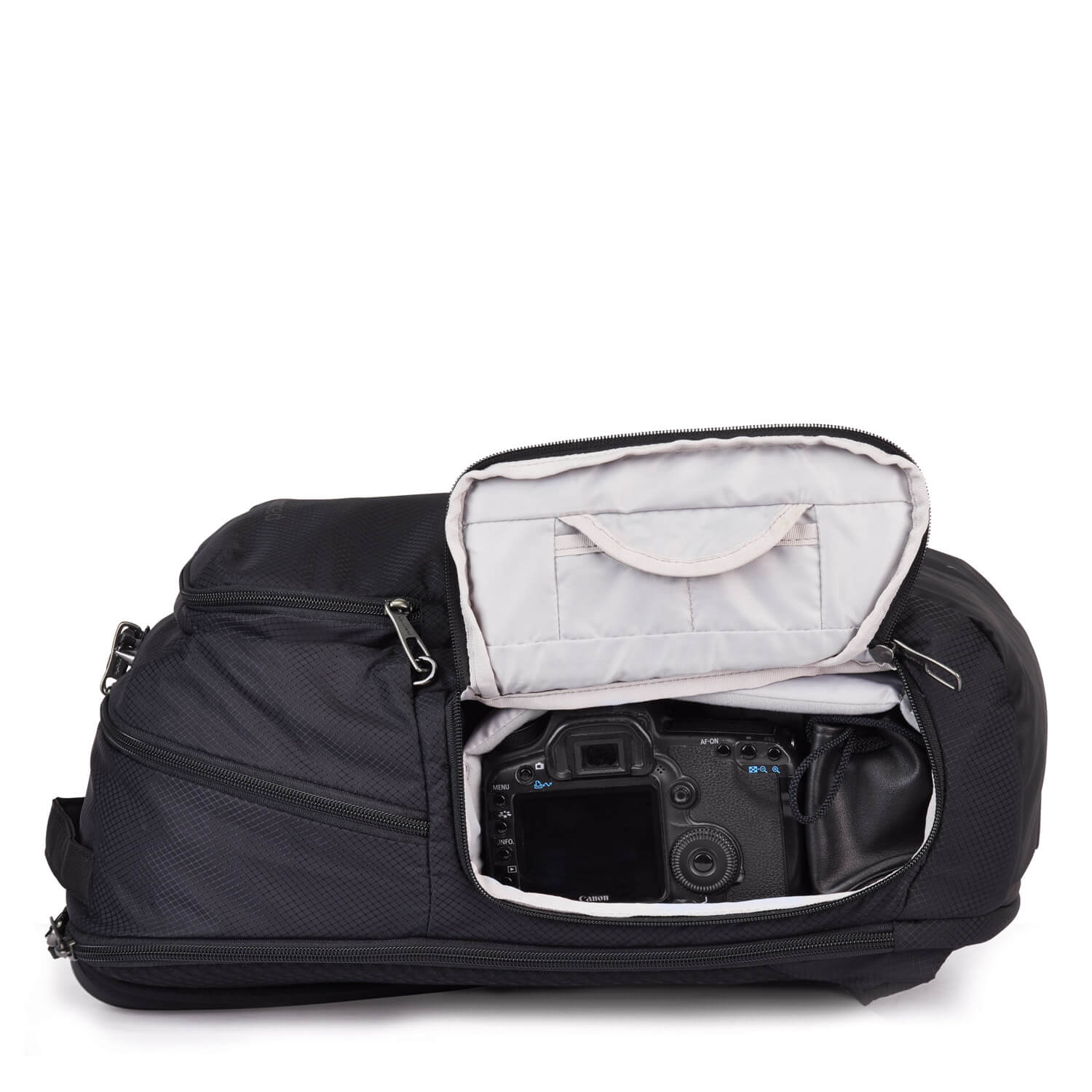 Odolný fotobatoh Pacsafe CAMSAFE X17 BACKPACK black