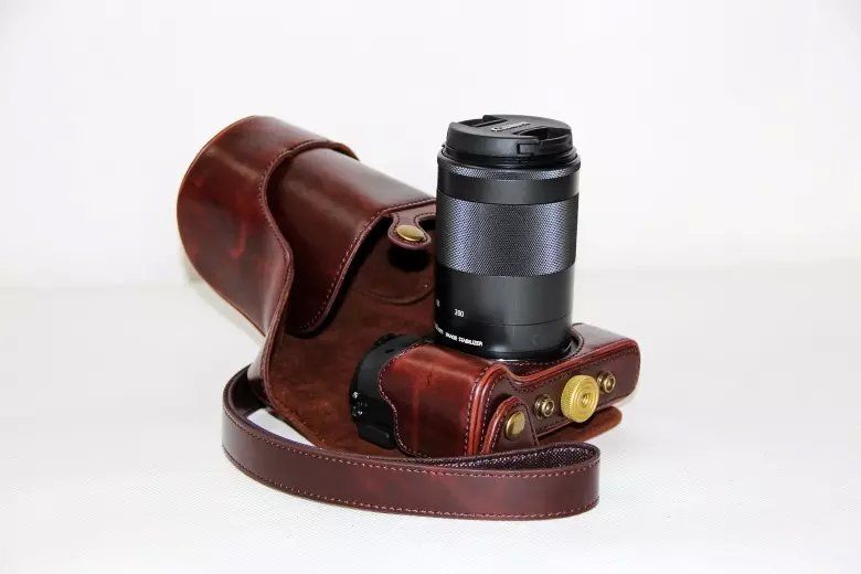 Kožené pouzdro pro CANON EOS M3 tmavě hnědé