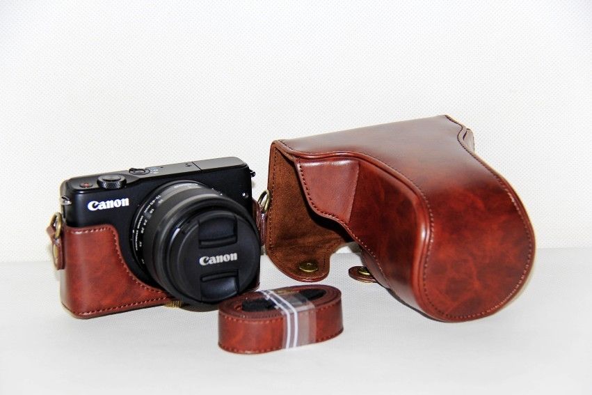 Kožené pouzdro pro CANON EOS M10 tmavě hnědé