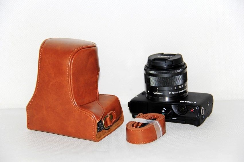 Kožené pouzdro pro Canon M100 světle hnědé