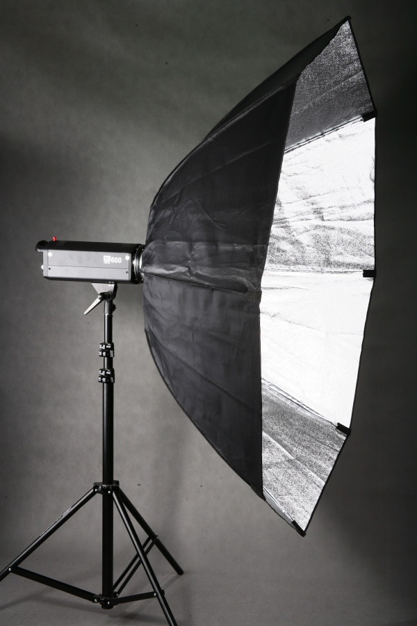 Otočný softbox Bowens oktagon 150 cm