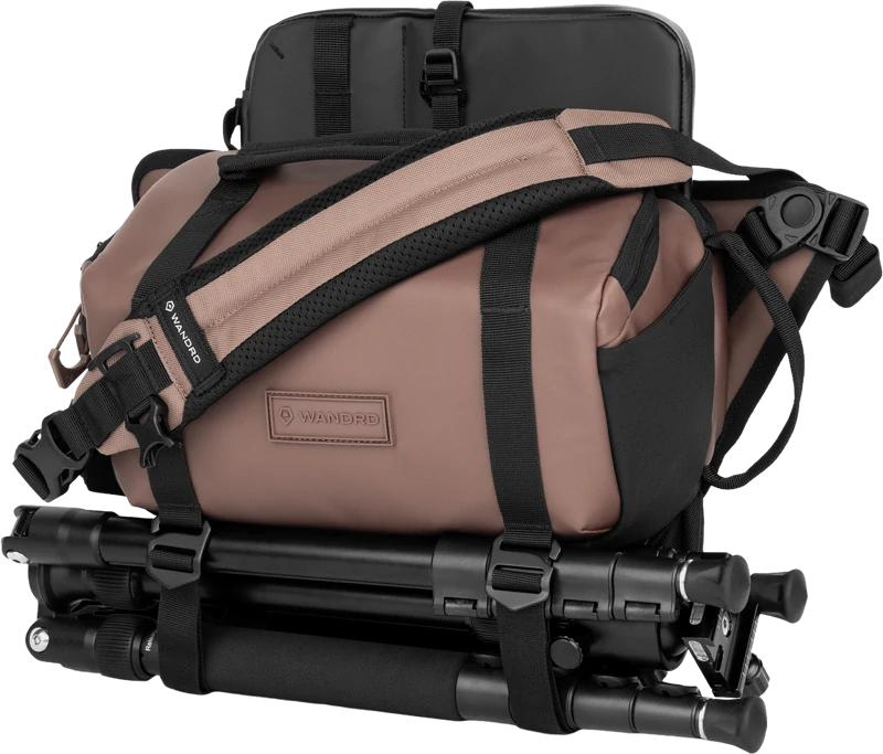 Fotobrašna WANDRD ROGUE Sling 6L Atacama Clay