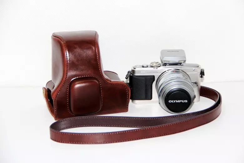 Kožené pouzdro pro OLYMPUS PEN E-PL6 tmavě hnědé