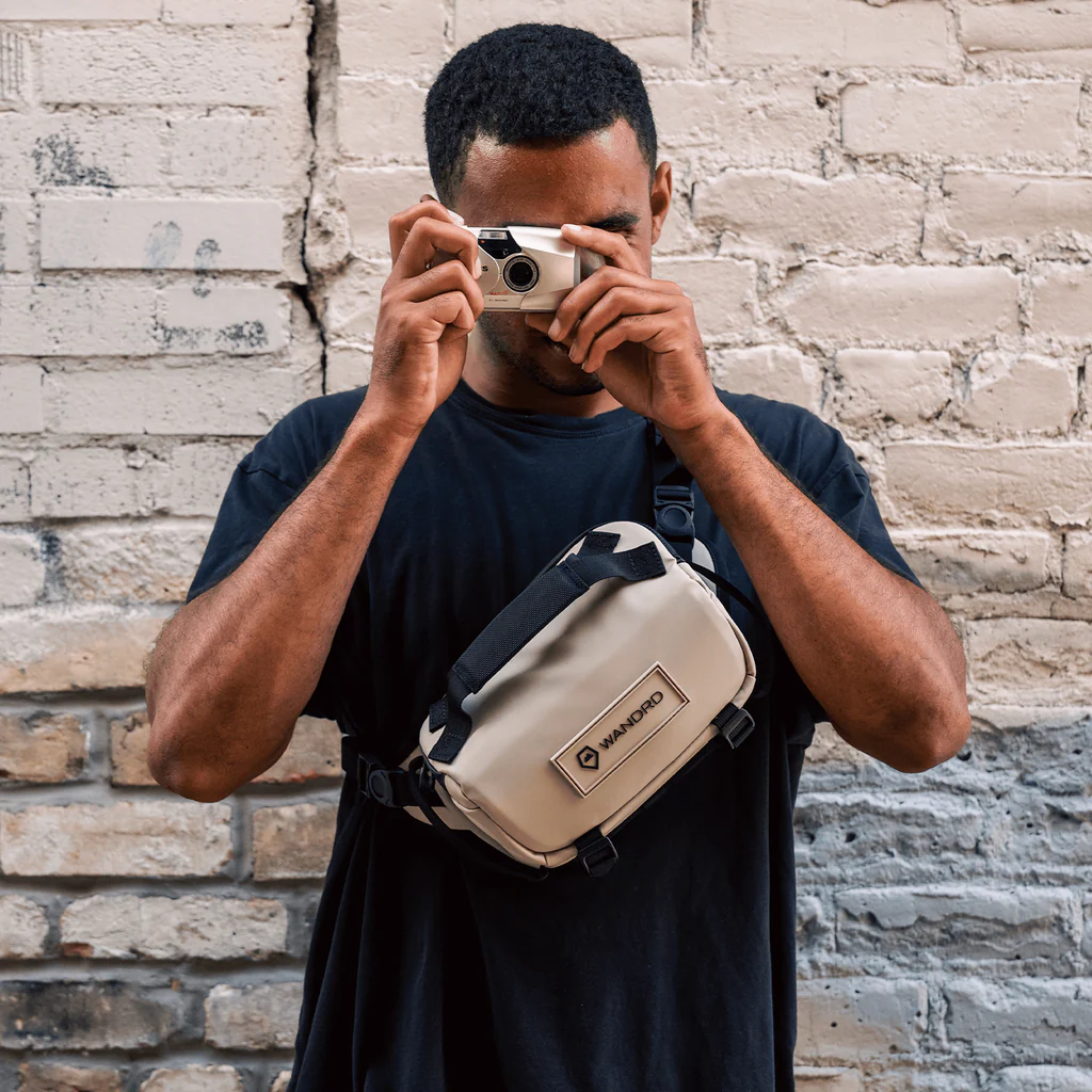 Fotobrašna WANDRD ROGUE Sling 3L Tan