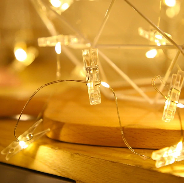 LED šňůra se svítícími kolíčky místo foto rámečků, délka 10 metrů