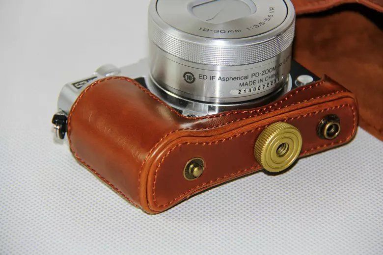 Kožené pouzdro pro NIKON J5 hnědé