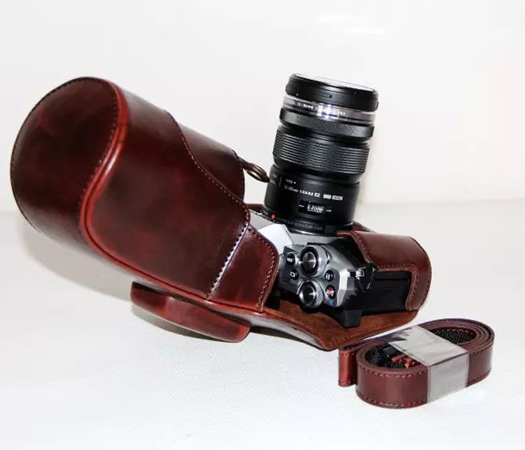Kožené pouzdro pro OLYMPUS OM-D E-M5 MARK II tmavě hnědé