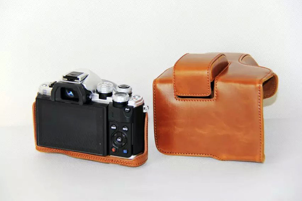 Kožené pouzdro pro OLYMPUS OM-D E-M10 MARK II / III hnědé