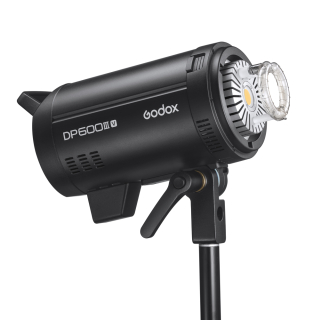Zábleskové světlo / studiový blesk Godox DP600III-V, 600Ws
