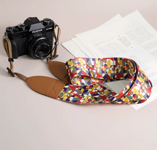 Široký designový foto popruh Lynca 38