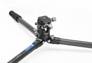 Tripod Leofoto Ranger LS-254C s hlavou LH30