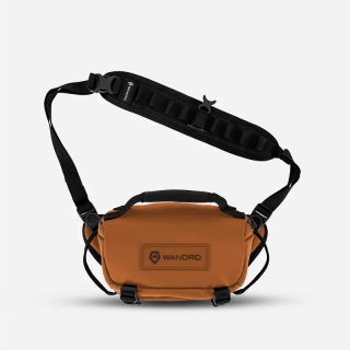Fotobrašna WANDRD ROGUE Sling 3L Sedona Orange