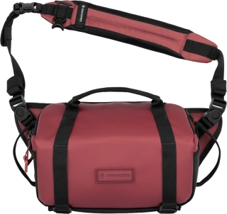 Fotobrašna WANDRD ROGUE Sling 6L Rhone Burgundy