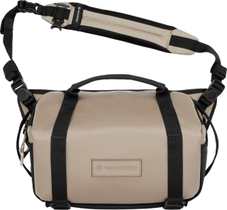 Fotobrašna WANDRD ROGUE Sling 9L Yuma Tan
